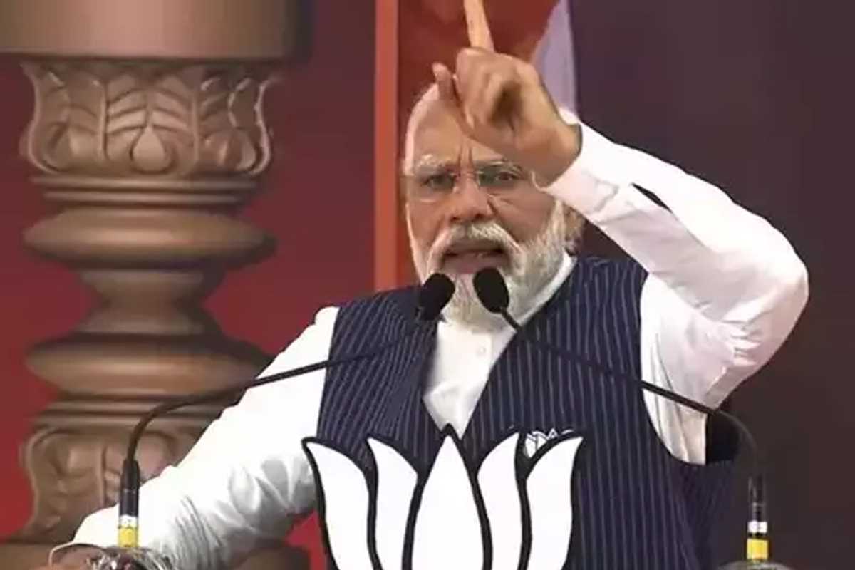कांग्रेस कर्नाटक को भारत से अलग करने की वकालत कर रही है : मोदी